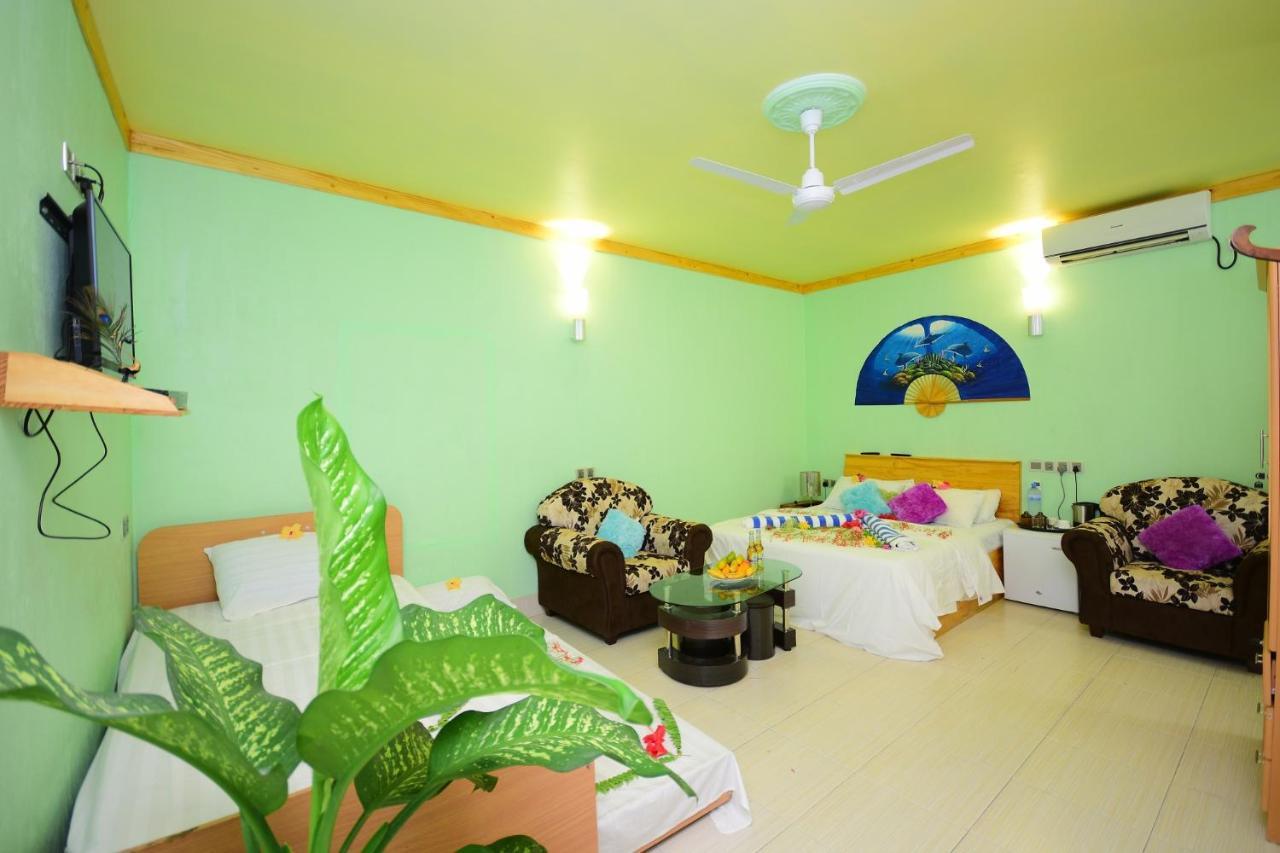 Olhumathi View Inn Ukulhas Island Exterior photo