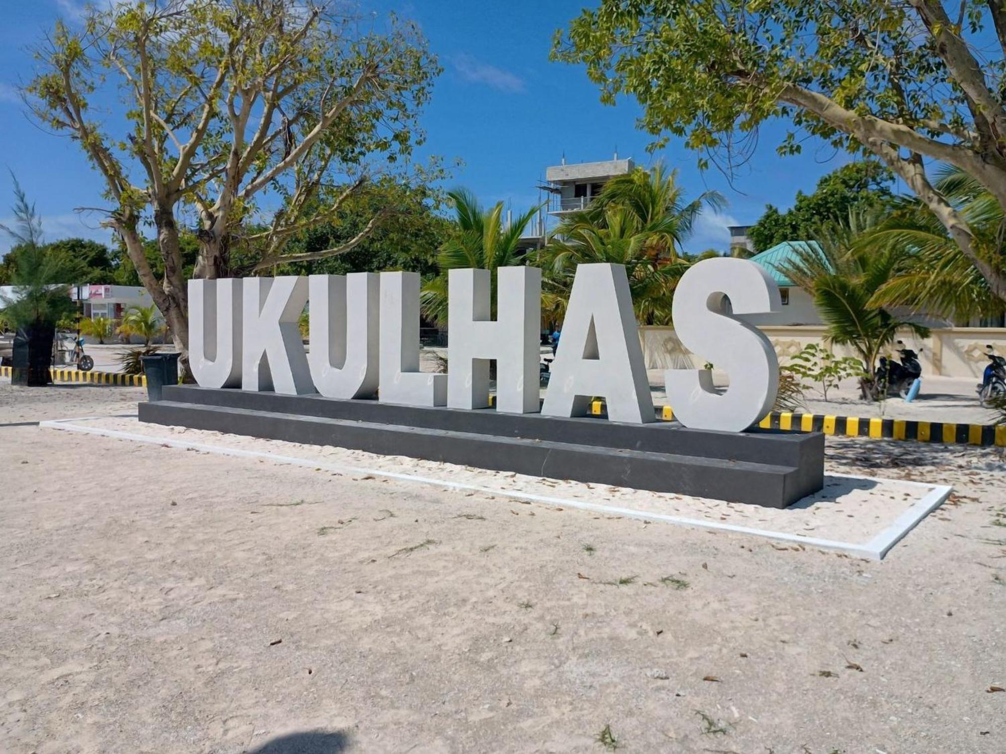 Olhumathi View Inn Ukulhas Island Exterior photo